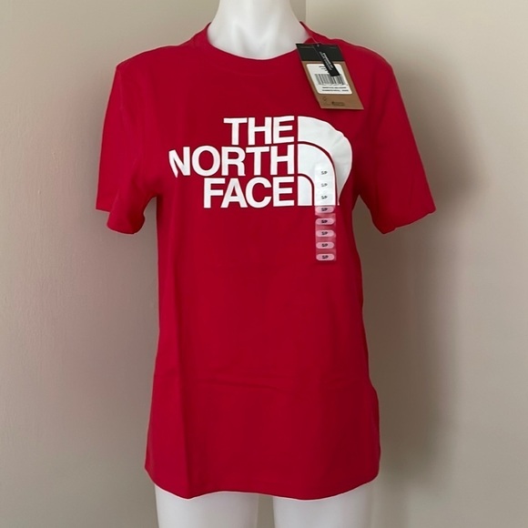 (NWT) The North Face Women’s Print Graphic Red Tee - Picture 2 of 16